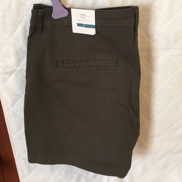 Old Navy green shorts - Picture 2 of 2